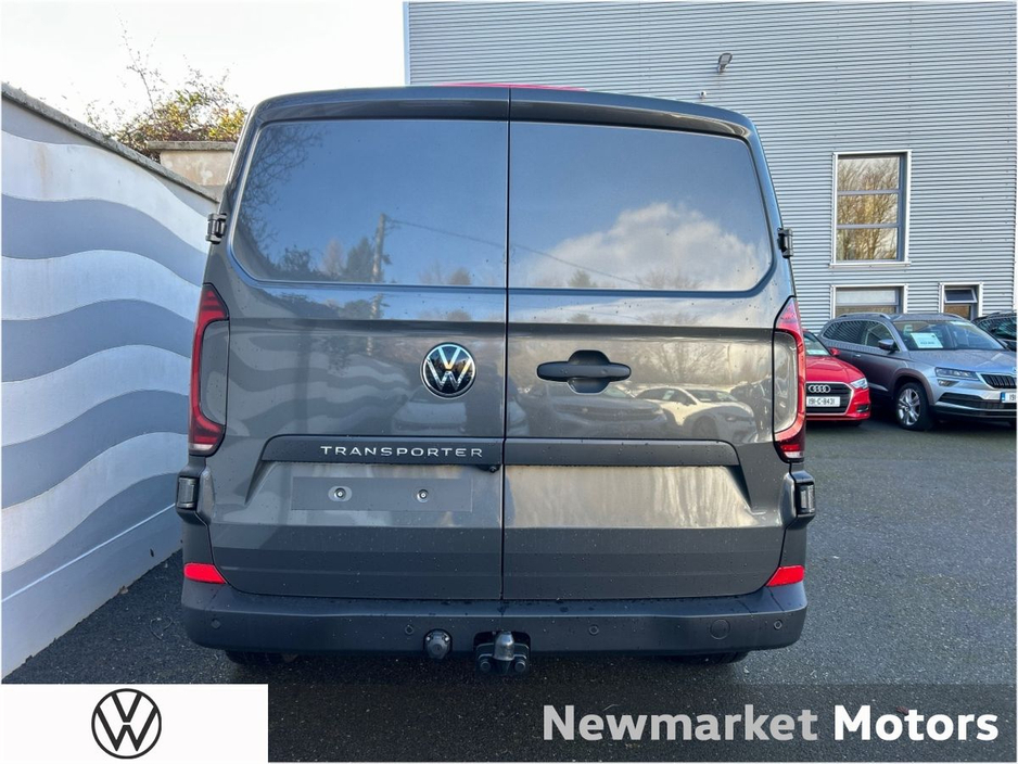2026 Volkswagen Transporter - image 10