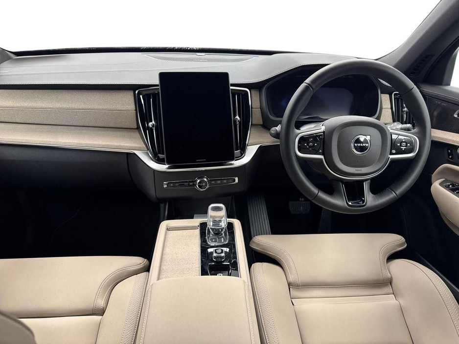 2026 Volvo XC90 - image 8