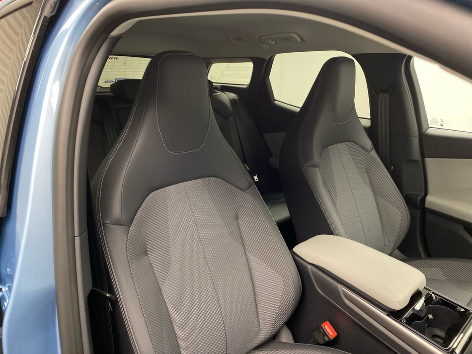 2026 Ford Explorer - image 21