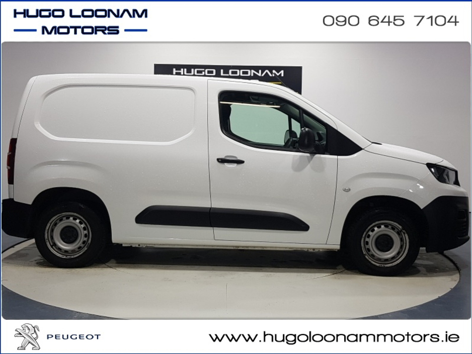 2021 Peugeot Partner - image 8