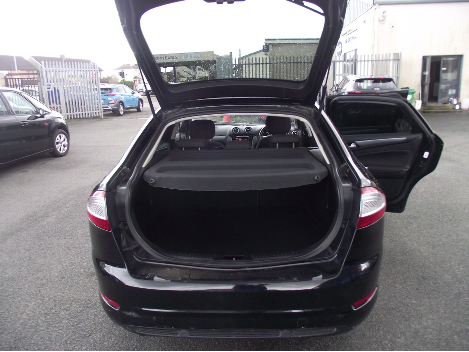 2014 Ford Mondeo - image 13