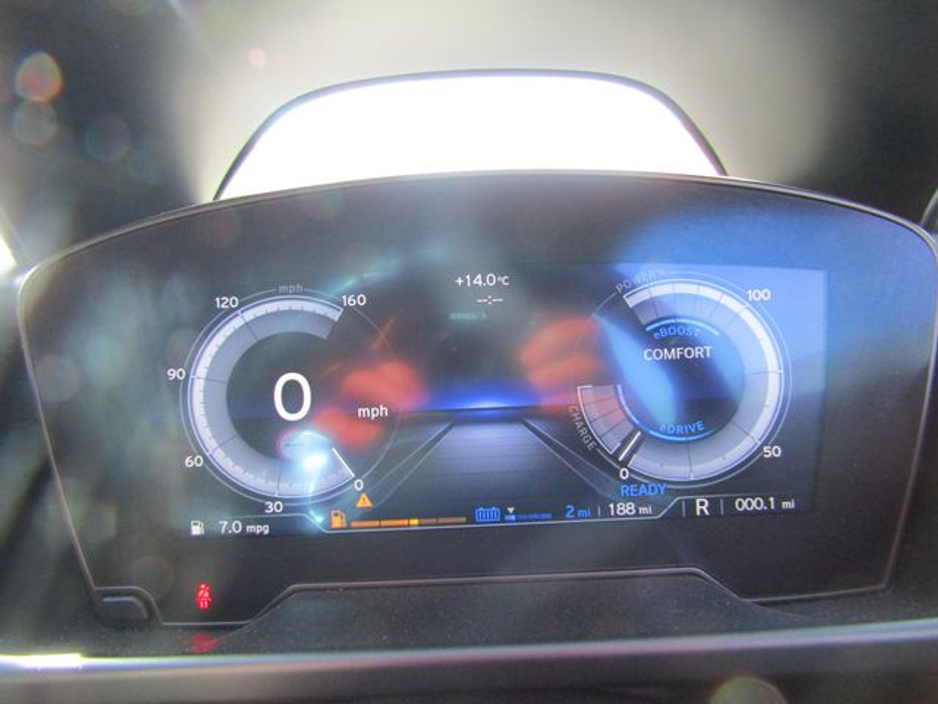 2016 BMW i8 - image 27