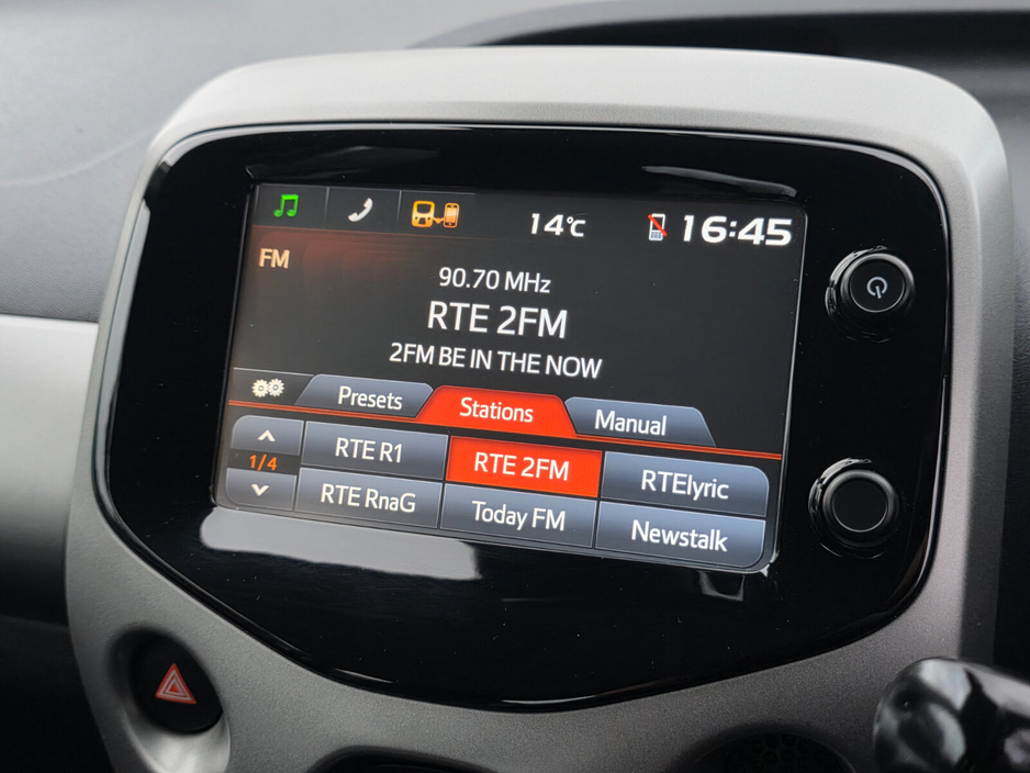 2017 Toyota Aygo 1.0 VVT-i x-play+ €8,450