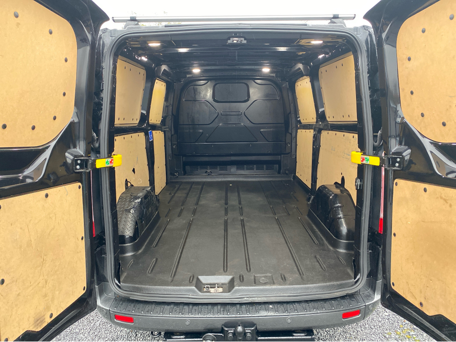 2021 Ford Transit Custom - image 19