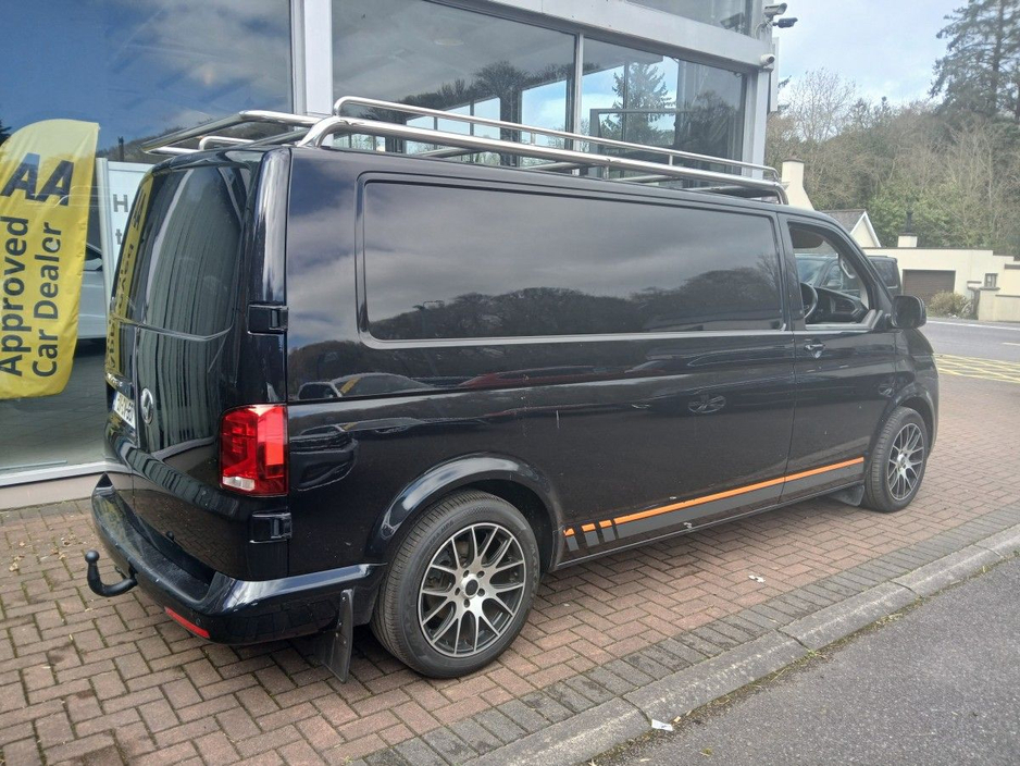 2021 Volkswagen Transporter - image 5