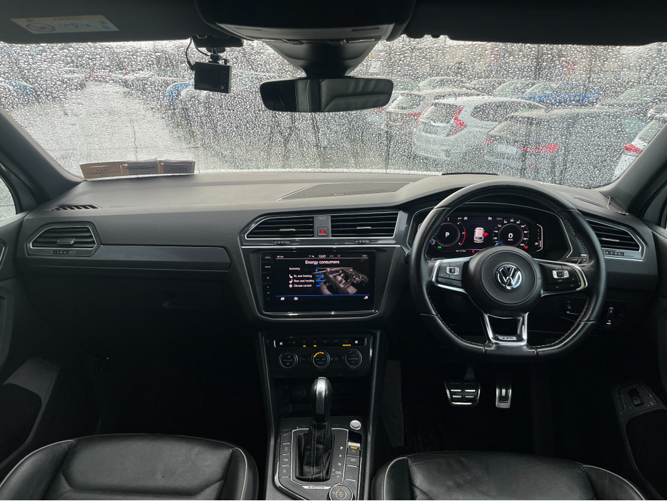 2020 Volkswagen Tiguan R-LINE 4MOTION AUTOMATIC 2.0 DIESEL //MASSIVE SPEC//DYNAUDIO SOUND SYSTEM//FULL LEATHER HEATED SEATS//360 PARKING CAMERAS//HEAD UP DISPLAY// €35,950