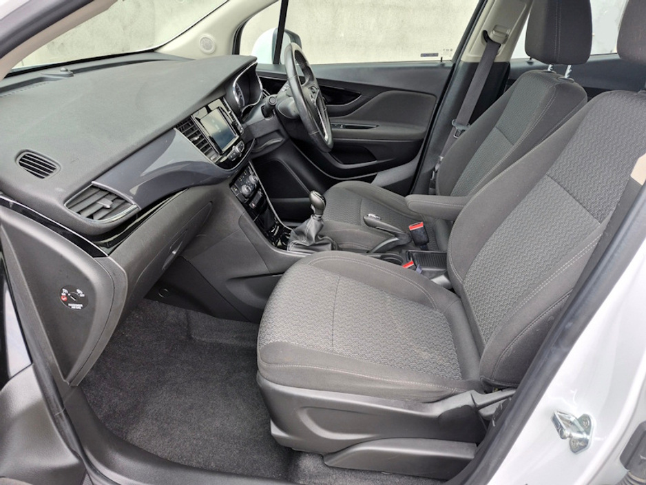 2017 Opel Mokka - image 4