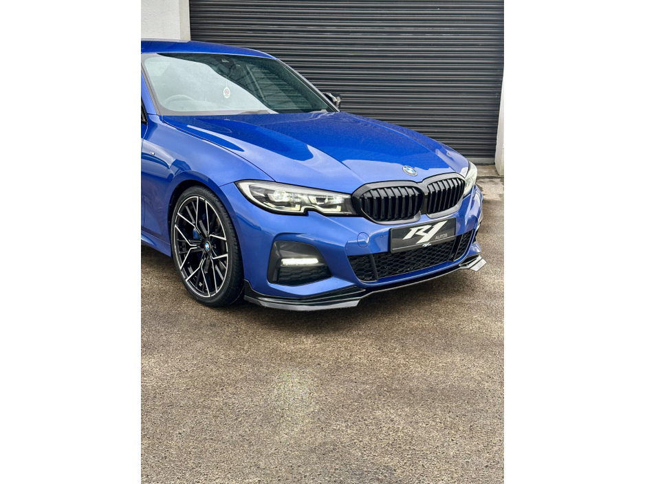 2020 BMW 3 Series - image 4