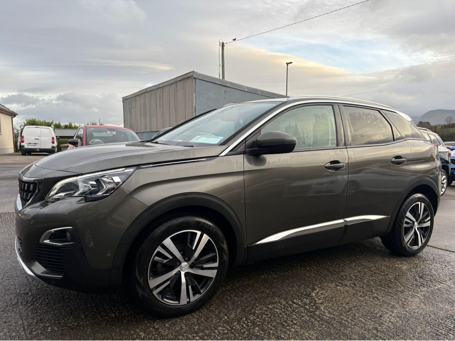 2018 Peugeot 3008 - image 3