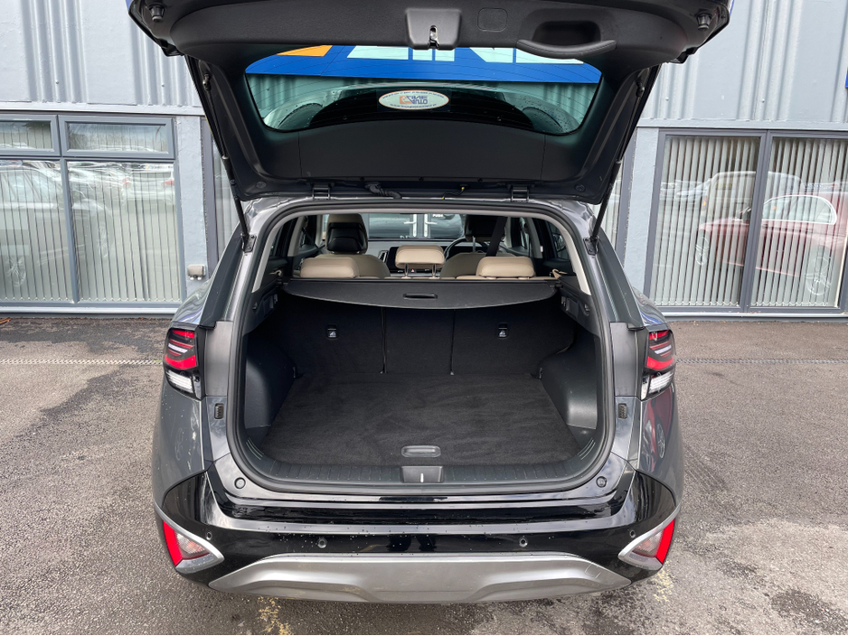 2022 Kia Sportage - image 5