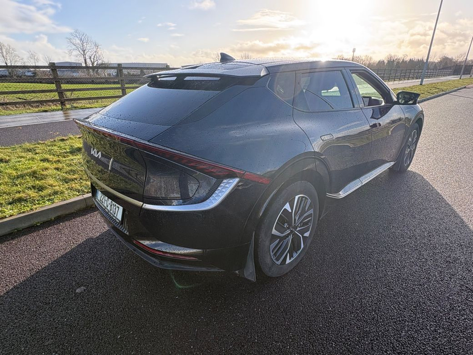 2022 Kia EV6 Premium spec *Finance From 3.9%*77KW! 1 owner from new warranty till 2029* Touch Screen Infotainment System, Reversing Camera, Multi-Function Steer €28,900