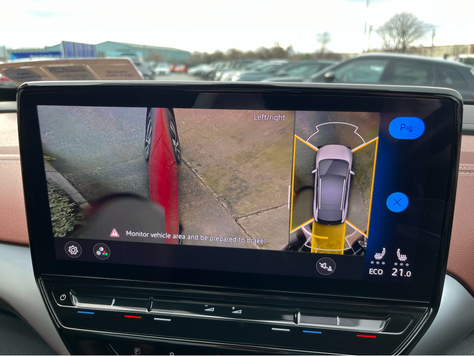 2022 Volkswagen ID.4 PRO TECH 77KWH //MASSIVE SPEC//HEATED ELECTRIC MEMORY MASSAGE SEATS//PANORAMIC GLASS ROOF//HEAD UP DISPLAY//360 PARKING CAMERAS// €28,950