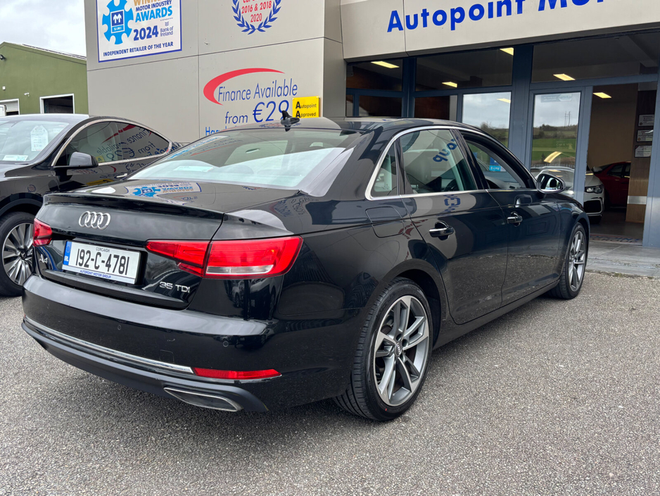 2019 Audi A4 - image 2