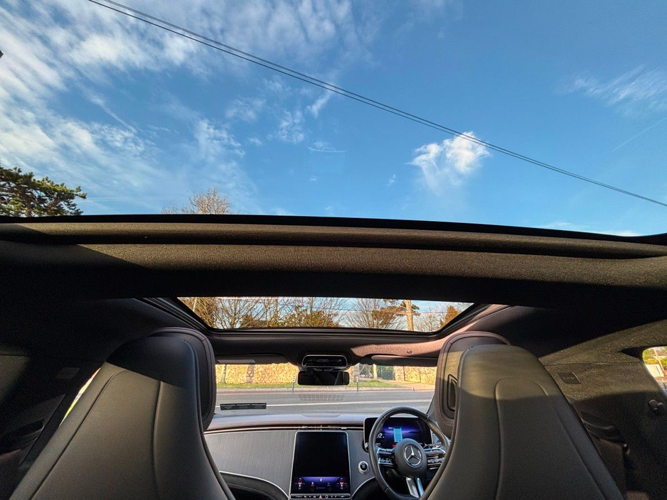 2023 Mercedes-Benz EQE SUNROOF AMG LINE PREMIUM €46,995