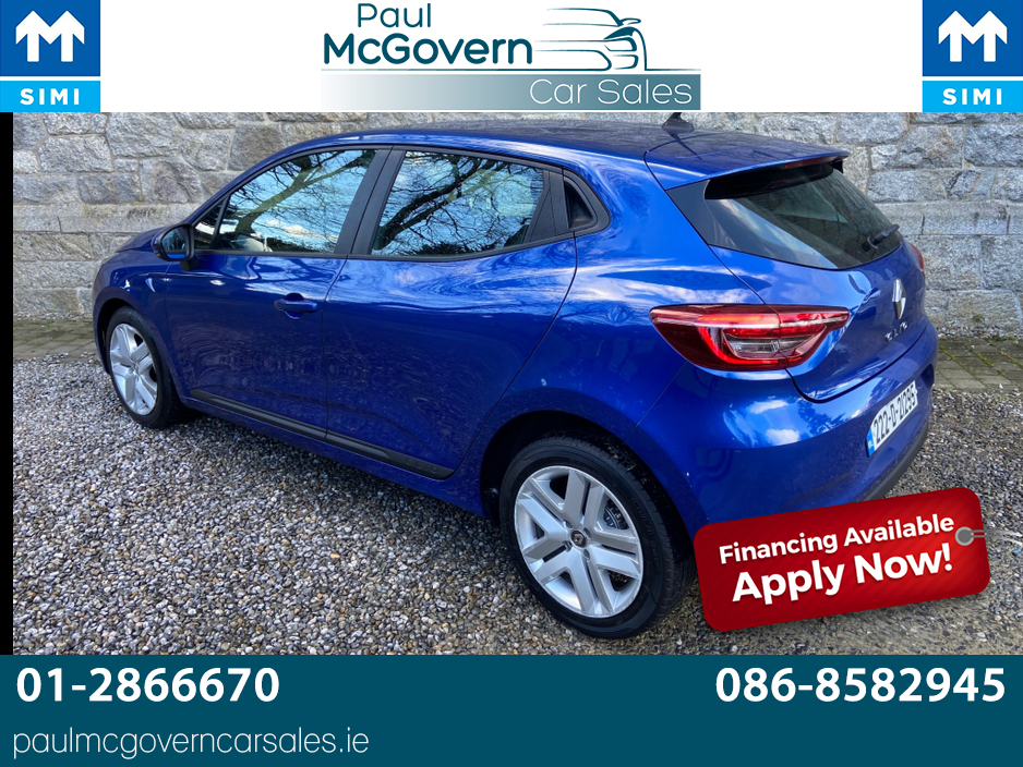 2022 Renault Clio - image 3