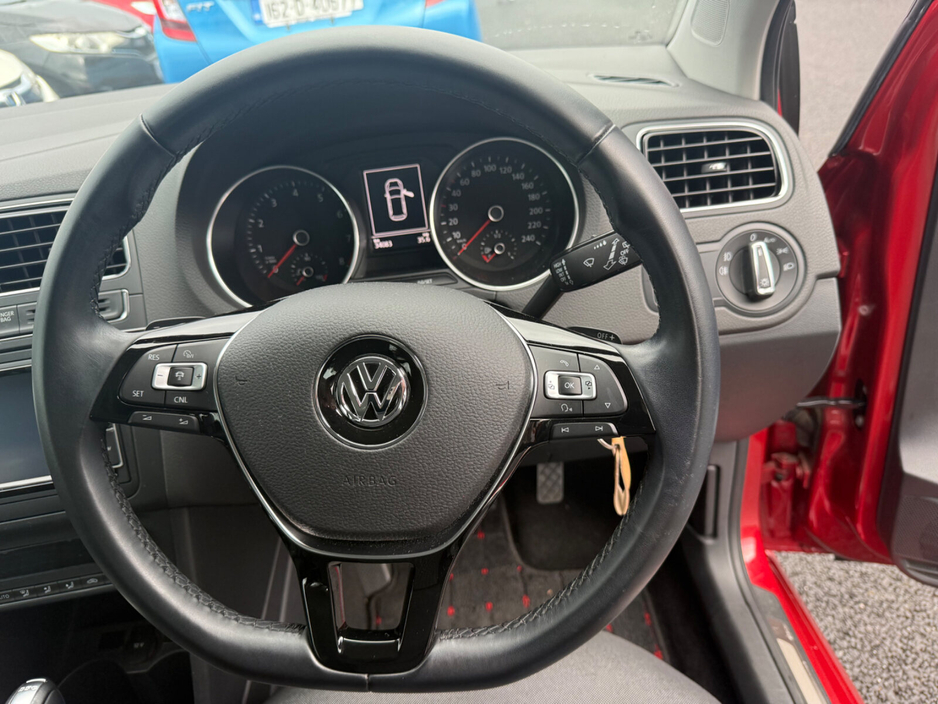 2015 Volkswagen Polo 1.2 TSI 3DR 90HP Comfortline + €11,390