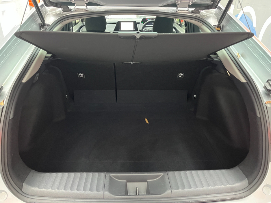 2025 Toyota Prius - image 7