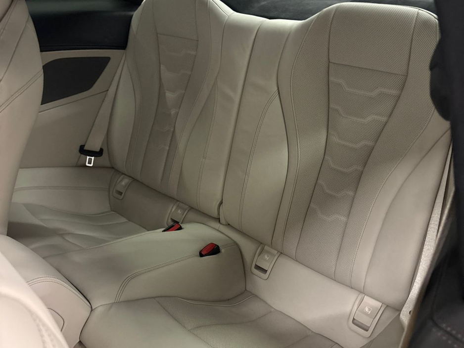 2019 BMW 8 Series - image 11