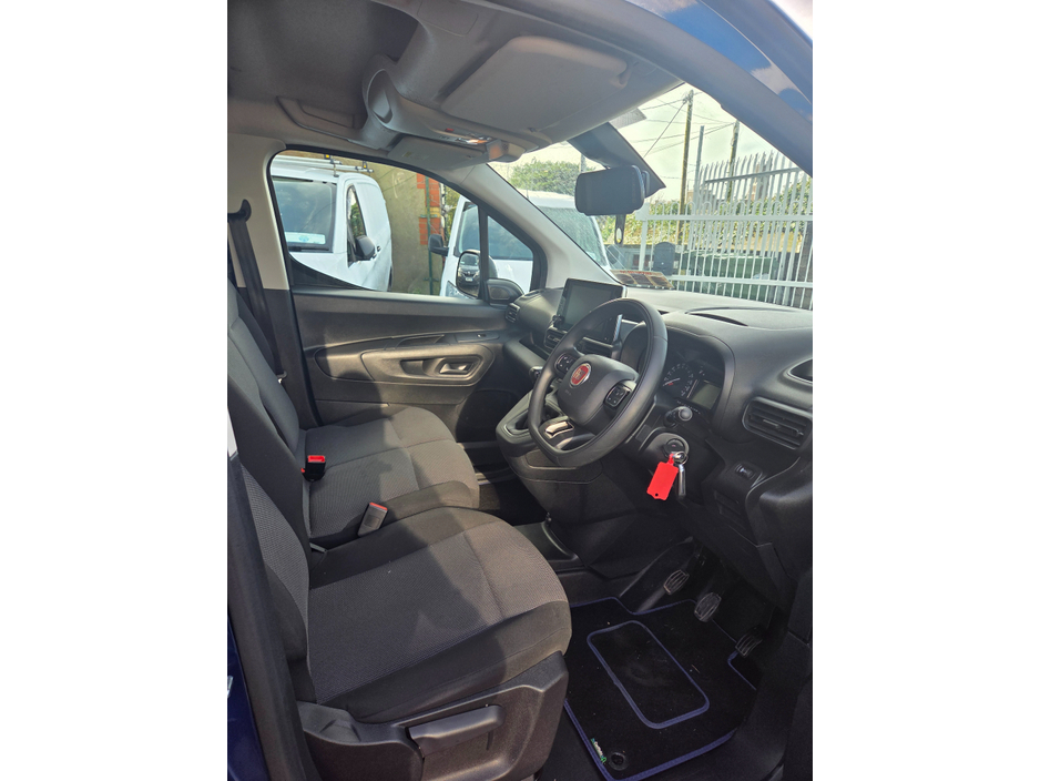 2024 Fiat Doblo - image 6
