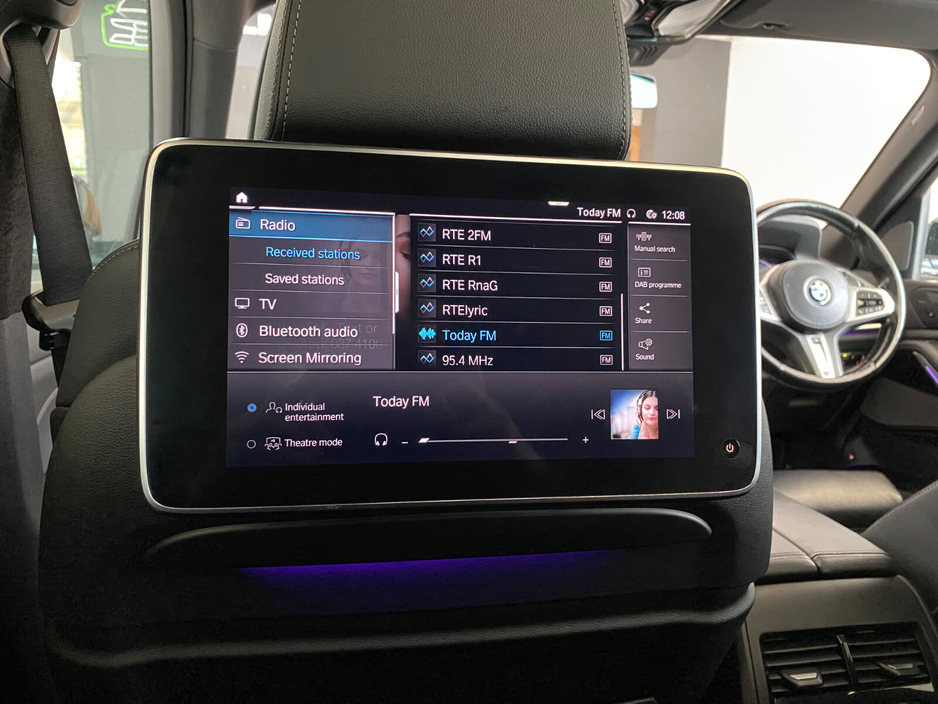 2021 BMW X5 xDrive45e M Sport €64,950