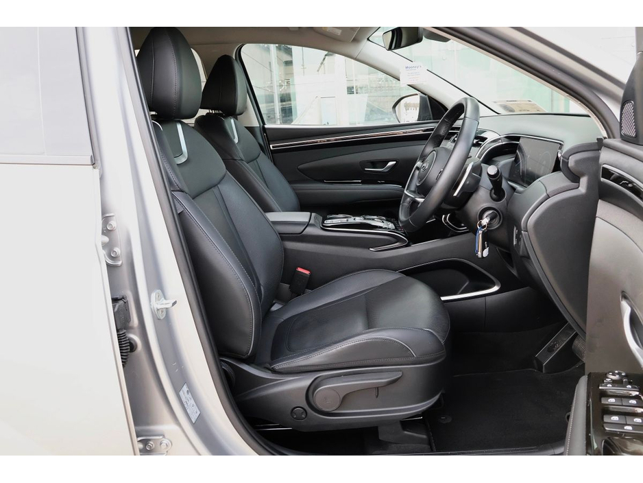 2022 Hyundai Tucson - image 8