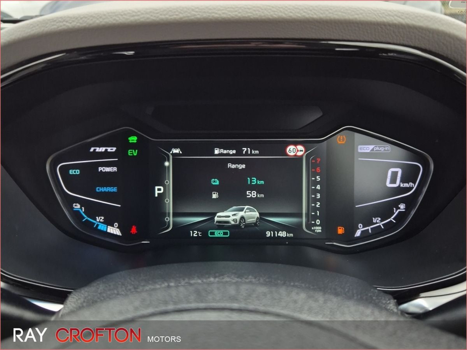 2020 Kia Niro - image 11