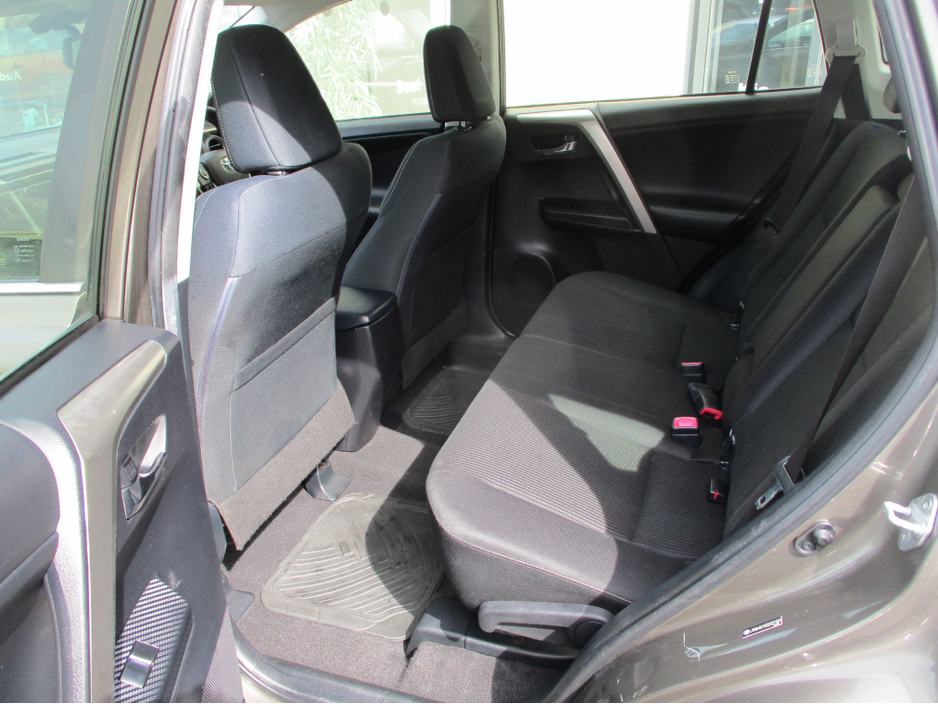2014 Toyota Rav4 - image 12