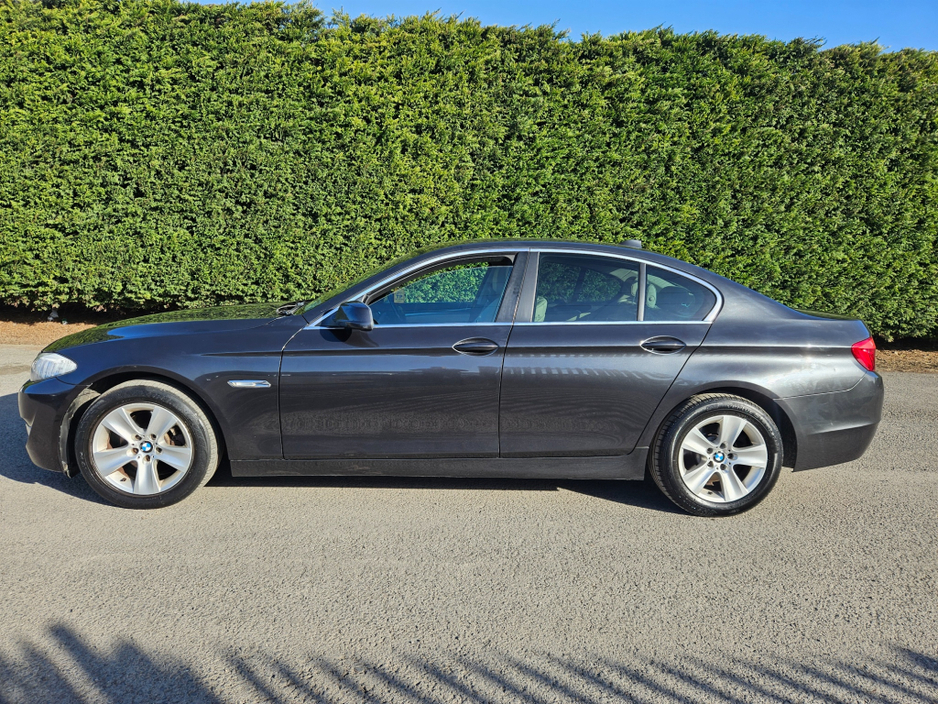 2012 BMW 5 Series - image 5