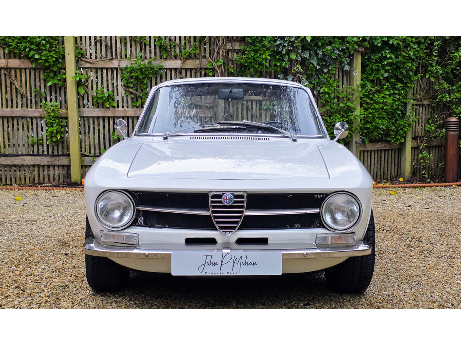 1971 Alfa Romeo GT Junior 1300 - image 9