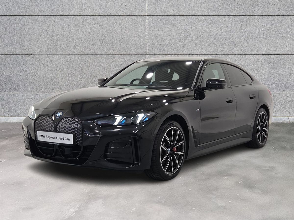 2025 BMW i4 - image 27