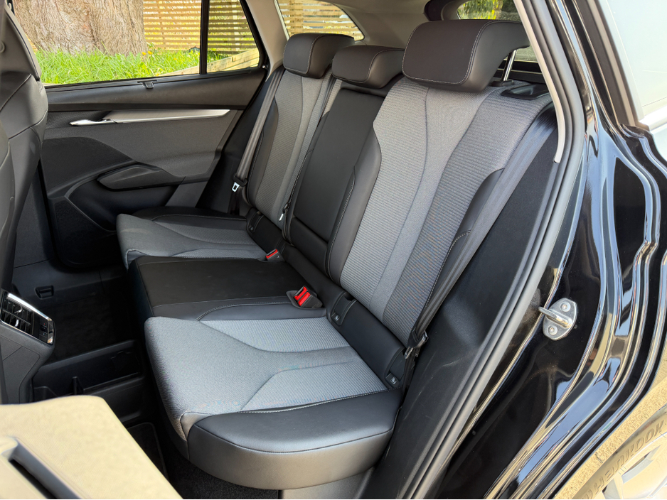 2023 Skoda Enyaq - image 24