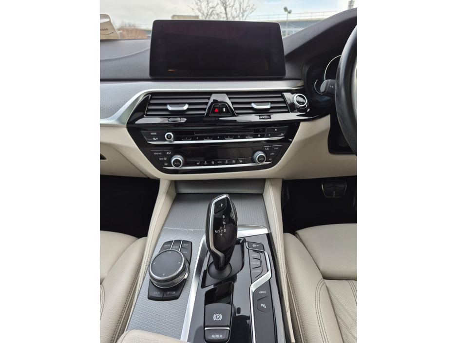 2018 BMW 5 Series 530e M Sport Auto €19,999