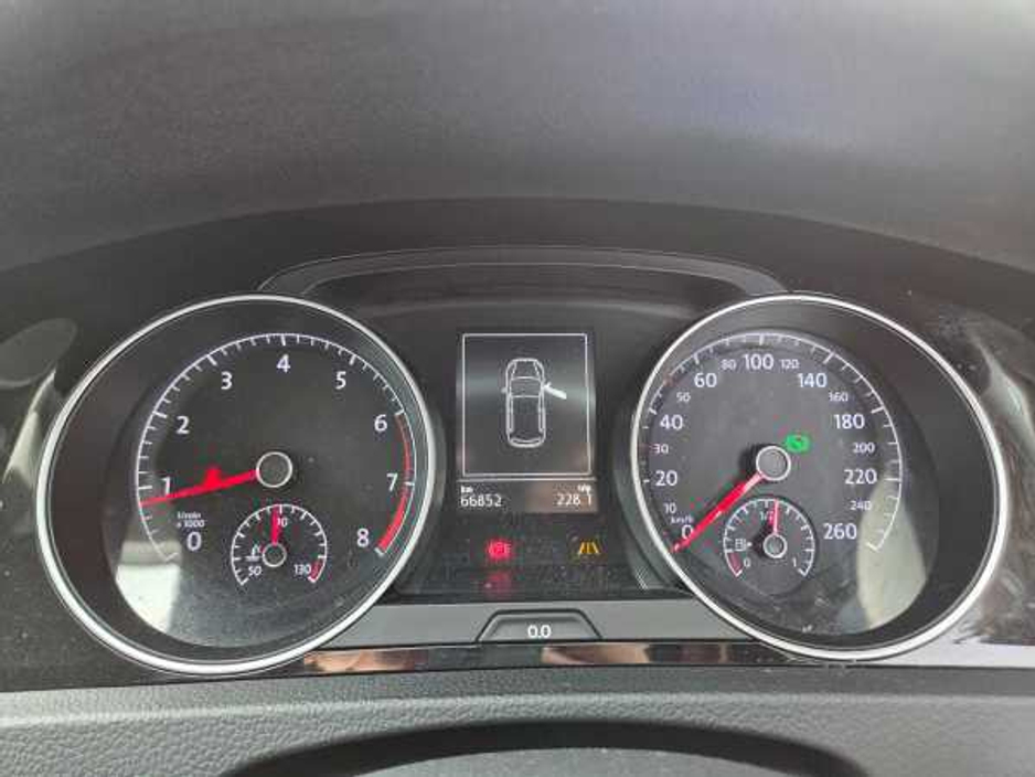 2015 Volkswagen Golf 1.4 TSI Highline €14,450