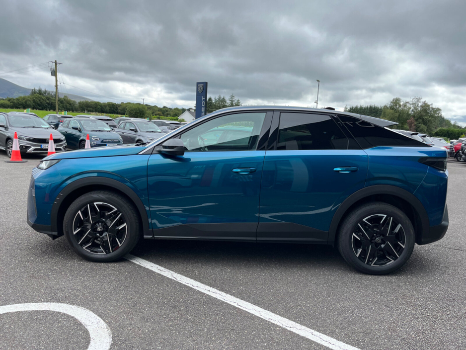 2025 Peugeot 3008 1.2 MHEV 145bhp eDCS6 Allure €43,950