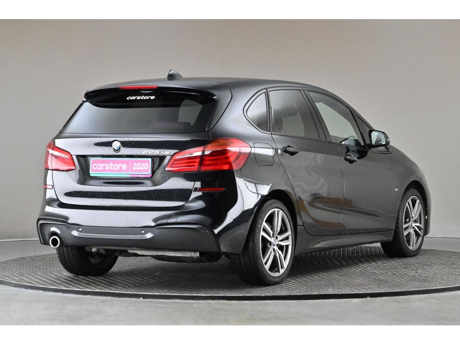 2020 BMW 2 Series - image 9