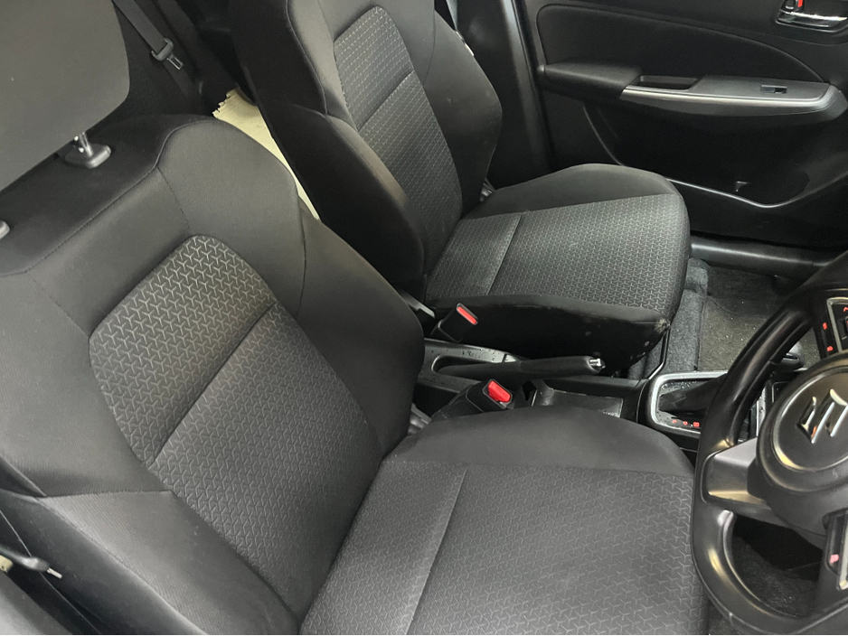 2020 Suzuki Swift - image 9