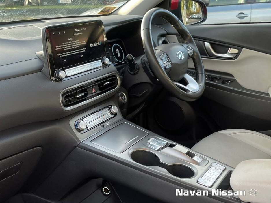 2022 Hyundai Kona EV Premium 64 kWh €21,850