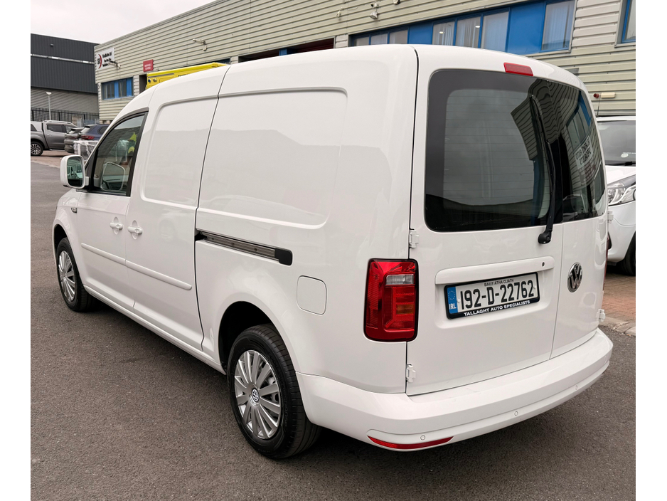 2019 Volkswagen Caddy - image 8