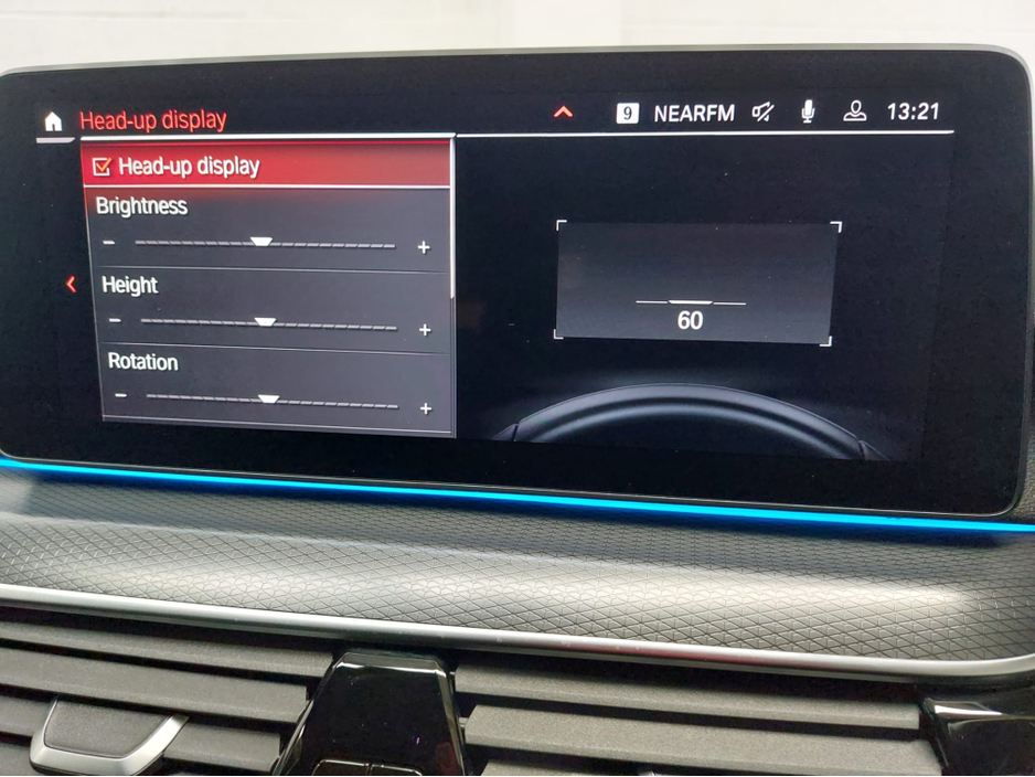 2020 BMW 5 Series - image 42