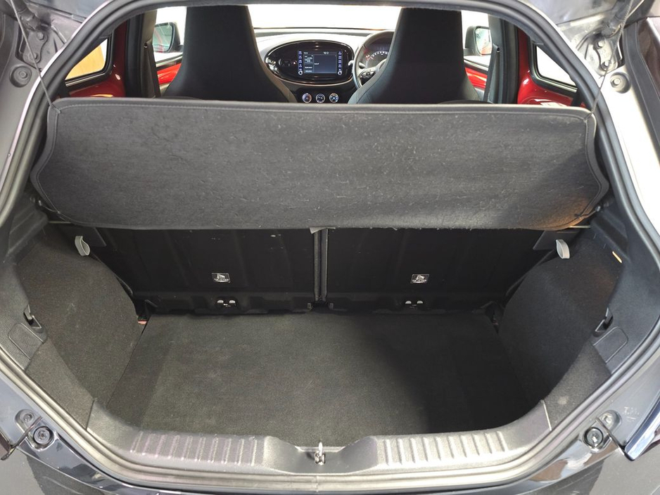 2022 Toyota Aygo X Design 4DR * BEST SPEC * €14,950