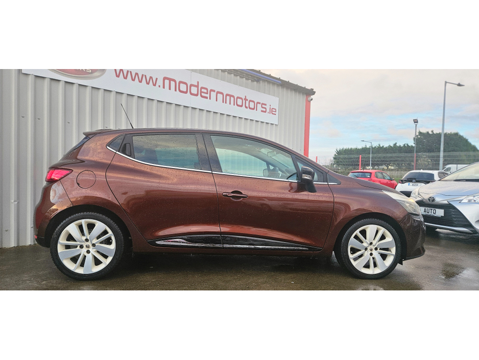 2016 Renault Clio 1.2 AUTOMATIC DYNAMIQUE HIGH SPEC LOW KMS €9,750