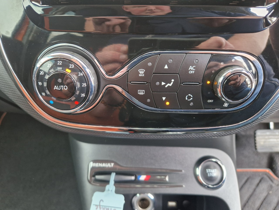 2015 Renault Captur - image 33