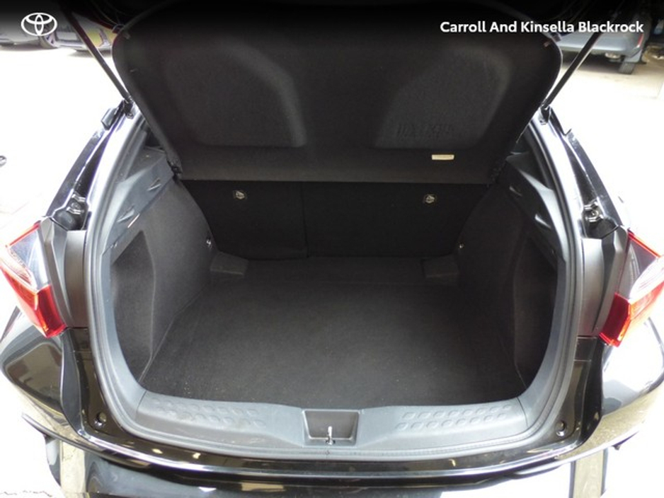 2018 Toyota C-HR - image 10