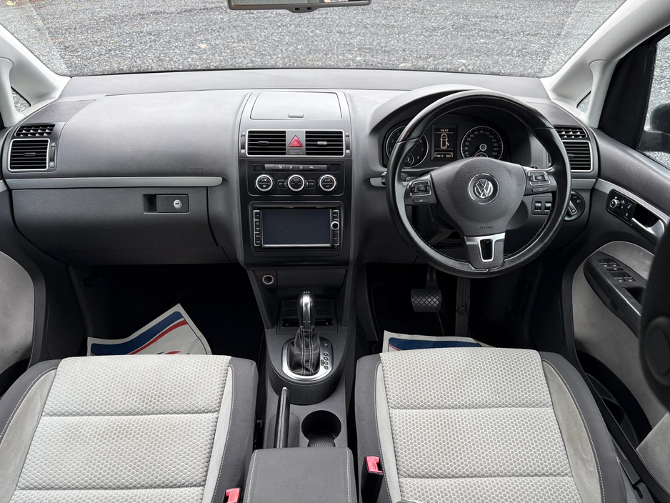 2015 Volkswagen Touran - image 15