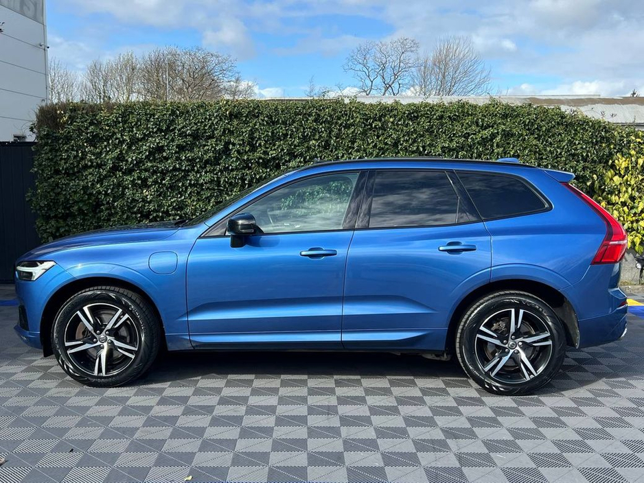 2021 Volvo XC60 - image 4