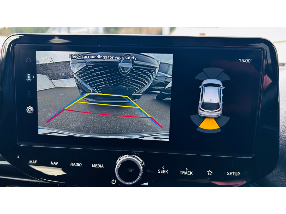 2025 Hyundai i30 - image 12