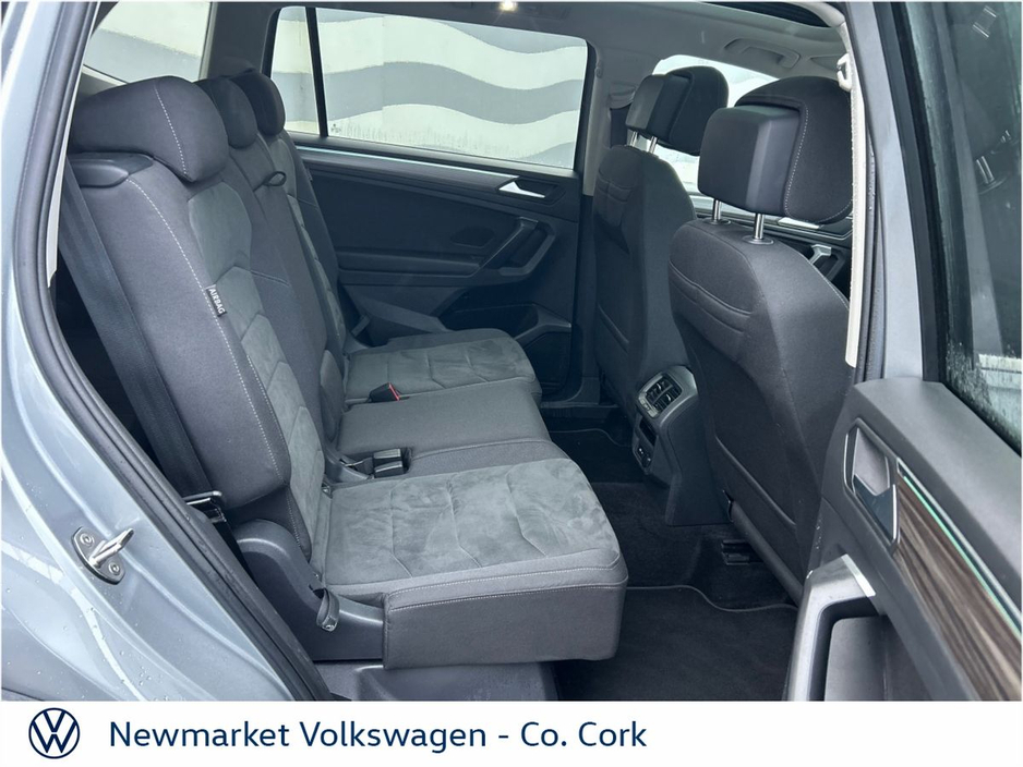 2024 Volkswagen Tiguan Allspace - image 7