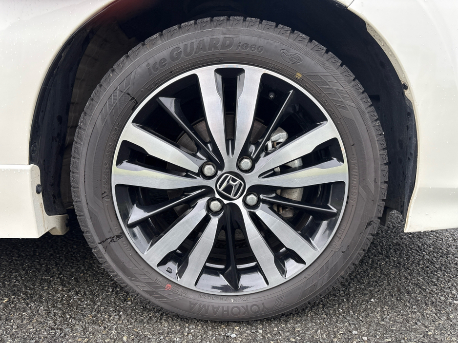 2017 Honda Fit 1.5L Petrol Hybrid Automatic €13,950