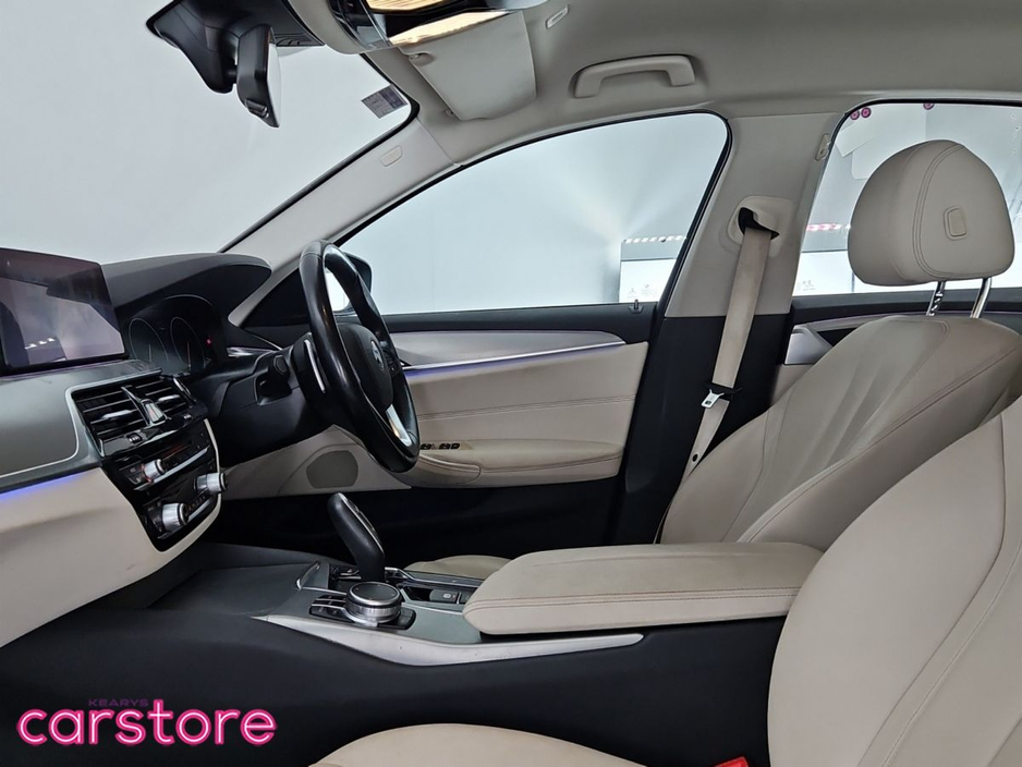 2019 BMW 5 Series 520d SE Auto €28,880