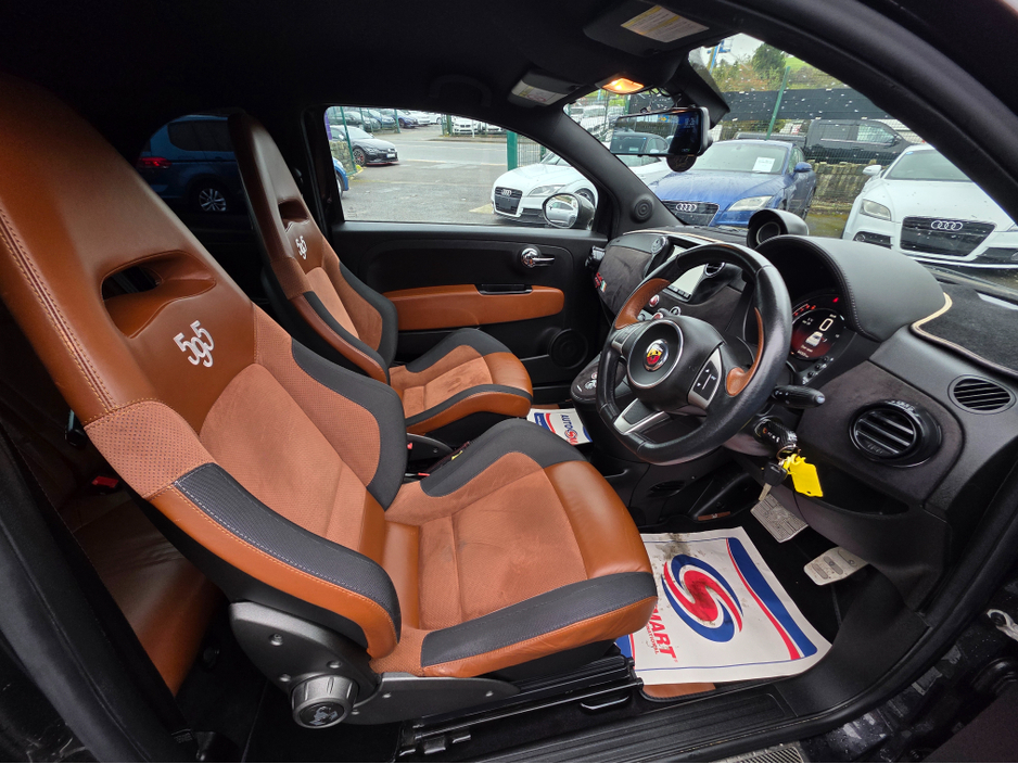 2017 Abarth 595 - image 9